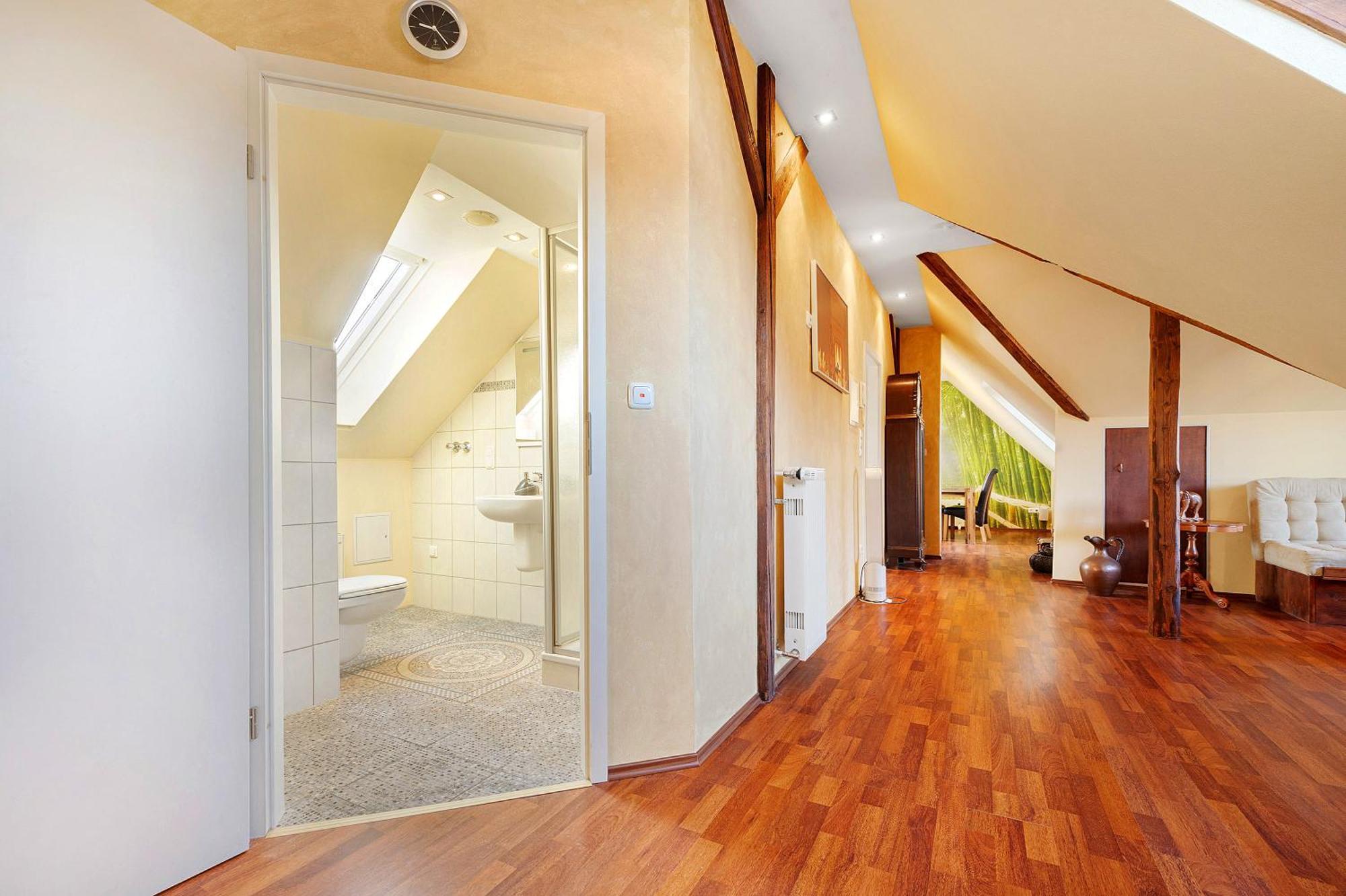 Dachgeschosswohnung Wohllebe * Hannover